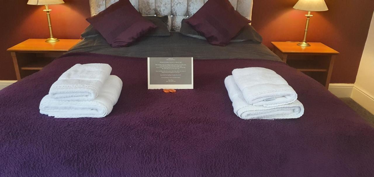 Bed and Breakfast The Coach And Horses Winchester Exteriér fotografie