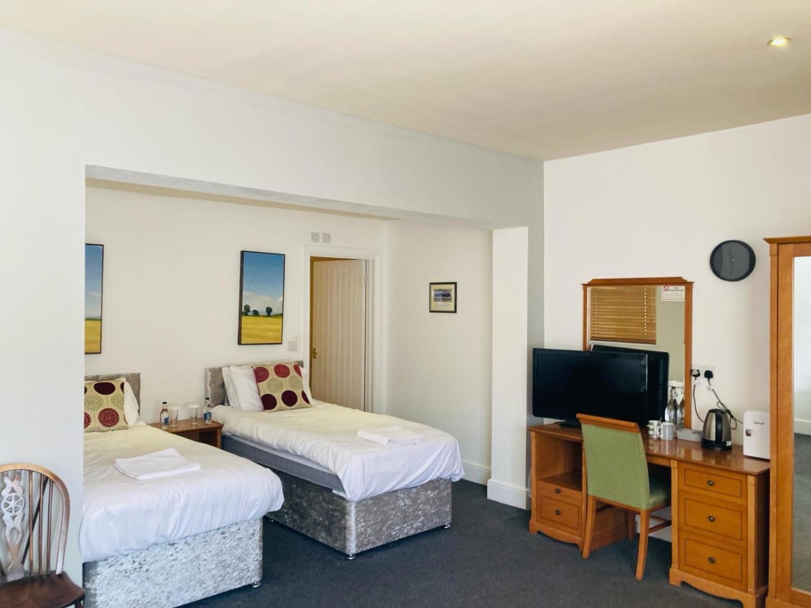 Bed and Breakfast The Coach And Horses Winchester Exteriér fotografie